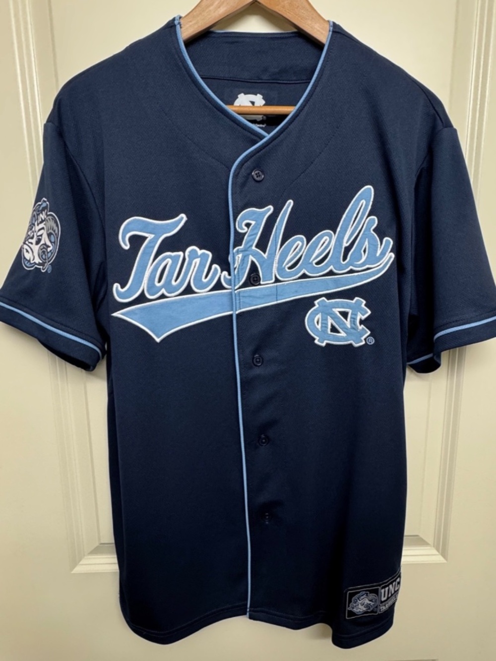 NEW UNC Tar Heels Jersey (Mens SMALL) Baseball-Style Button-Front Rameses NCAA